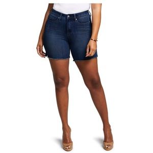 NYDJ Curves 360 Shape Denim Shorts! Size 22.